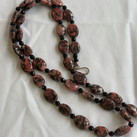 Jay King Mine Finds Rhodonite and Black Beaded Necklace 36 inch - Picture 5 of 8